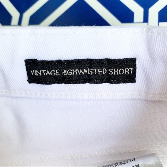 Highwaisted Shorts - Picture 6 of 6